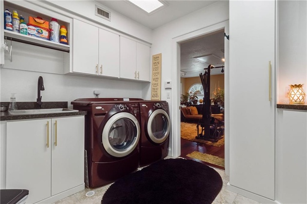 HAINES CITY, Florida 33844, 4 Bedrooms Bedrooms, ,3 BathroomsBathrooms,Residential,For Sale,P4915331