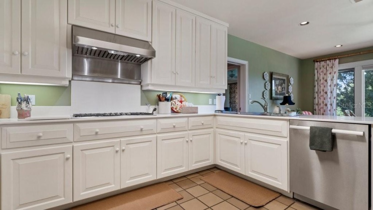 2300 SCENIC HIGHWAY, LAKE WALES, Florida 33898, 3 Bedrooms Bedrooms, ,4 BathroomsBathrooms,Residential,For Sale,SCENIC HIGHWAY,P4911208