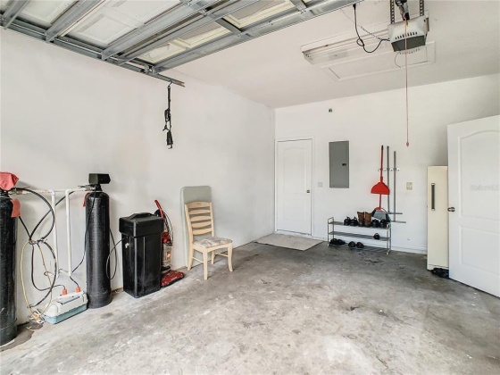 6500 US HIGHWAY 17 92, DAVENPORT, Florida 33896, 3 Bedrooms Bedrooms, ,2 BathroomsBathrooms,Residential,For Sale,US HIGHWAY 17 92,O5971277