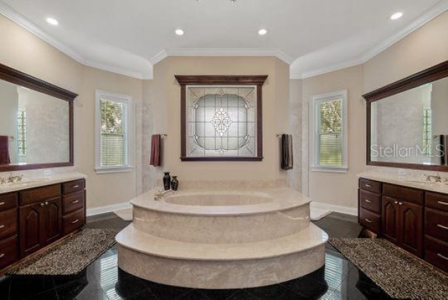 10203 JIM EDWARDS ROAD, HAINES CITY, Florida 33844, 7 Bedrooms Bedrooms, ,8 BathroomsBathrooms,Residential,For Sale,JIM EDWARDS,P4917457