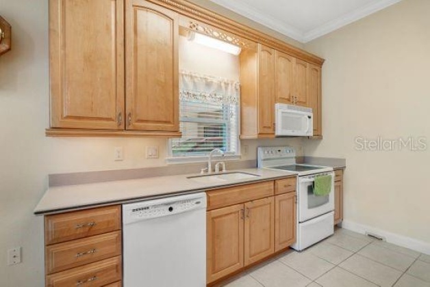 10203 JIM EDWARDS ROAD, HAINES CITY, Florida 33844, 7 Bedrooms Bedrooms, ,8 BathroomsBathrooms,Residential,For Sale,JIM EDWARDS,P4917457