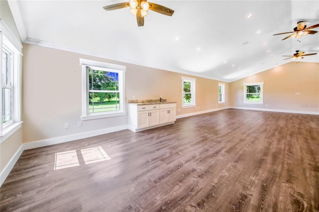 151 LAKEVIEW BOULEVARD, LAKE ALFRED, Florida 33850, 3 Bedrooms Bedrooms, ,3 BathroomsBathrooms,Residential,For Sale,LAKEVIEW,P4917458