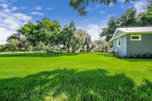 151 LAKEVIEW BOULEVARD, LAKE ALFRED, Florida 33850, 3 Bedrooms Bedrooms, ,3 BathroomsBathrooms,Residential,For Sale,LAKEVIEW,P4917458