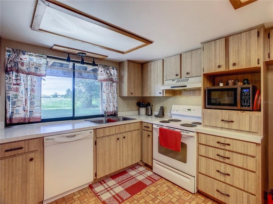 625 HICKORY HAMMOCK ROAD, LAKE WALES, Florida 33859, 3 Bedrooms Bedrooms, ,2 BathroomsBathrooms,Residential,For Sale,HICKORY HAMMOCK,P4917593