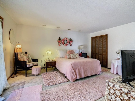 625 HICKORY HAMMOCK ROAD, LAKE WALES, Florida 33859, 3 Bedrooms Bedrooms, ,2 BathroomsBathrooms,Residential,For Sale,HICKORY HAMMOCK,P4917593