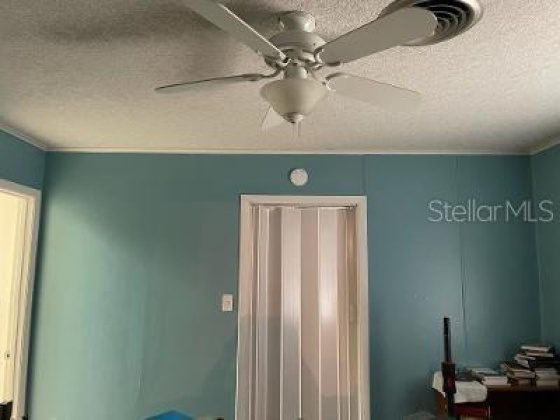 343 B STREET, FROSTPROOF, Florida 33843, 3 Bedrooms Bedrooms, ,2 BathroomsBathrooms,Residential,For Sale,B,K4901464