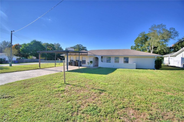 57 DUVAL ROAD, WINTER HAVEN, Florida 33884, 6 Bedrooms Bedrooms, ,4 BathroomsBathrooms,Residential,For Sale,DUVAL,O5985140