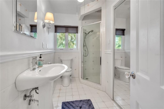 940 LAKE HOLLINGSWORTH DRIVE, LAKELAND, Florida 33803, 5 Bedrooms Bedrooms, ,6 BathroomsBathrooms,Residential,For Sale,LAKE HOLLINGSWORTH,L4927156