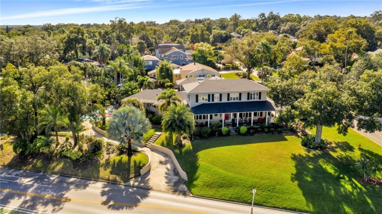 940 LAKE HOLLINGSWORTH DRIVE, LAKELAND, Florida 33803, 5 Bedrooms Bedrooms, ,6 BathroomsBathrooms,Residential,For Sale,LAKE HOLLINGSWORTH,L4927156