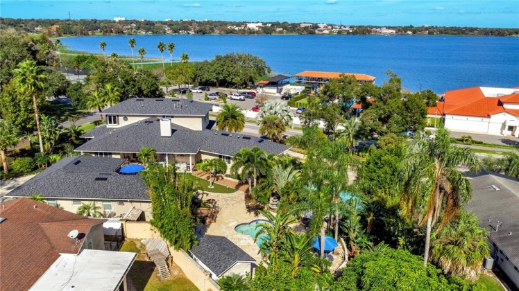 940 LAKE HOLLINGSWORTH DRIVE, LAKELAND, Florida 33803, 5 Bedrooms Bedrooms, ,6 BathroomsBathrooms,Residential,For Sale,LAKE HOLLINGSWORTH,L4927156