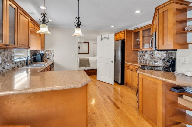 940 LAKE HOLLINGSWORTH DRIVE, LAKELAND, Florida 33803, 5 Bedrooms Bedrooms, ,6 BathroomsBathrooms,Residential,For Sale,LAKE HOLLINGSWORTH,L4927156