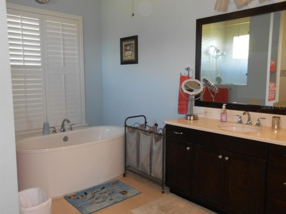 196 MELISSA TRAIL, AUBURNDALE, Florida 33823, 3 Bedrooms Bedrooms, ,3 BathroomsBathrooms,Residential,For Sale,MELISSA,A4521412