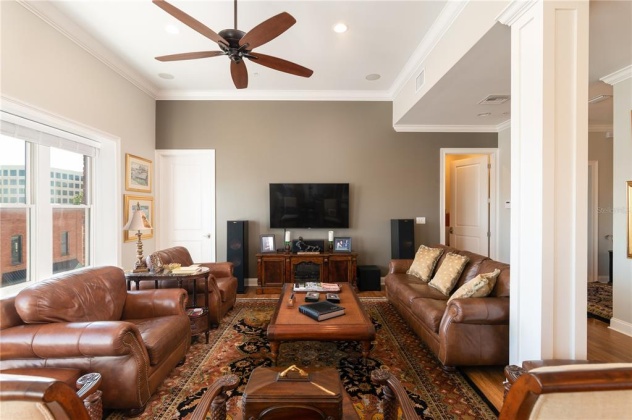230 KENTUCKY AVENUE, LAKELAND, Florida 33801, 4 Bedrooms Bedrooms, ,4 BathroomsBathrooms,Residential,For Sale,KENTUCKY,L4927356