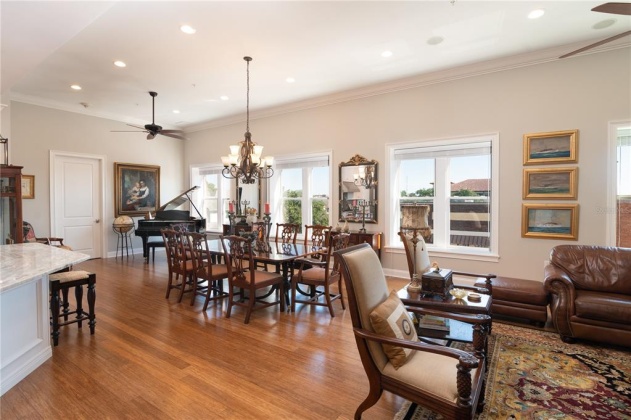 230 KENTUCKY AVENUE, LAKELAND, Florida 33801, 4 Bedrooms Bedrooms, ,4 BathroomsBathrooms,Residential,For Sale,KENTUCKY,L4927356
