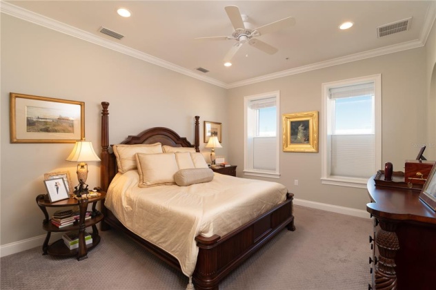 230 KENTUCKY AVENUE, LAKELAND, Florida 33801, 4 Bedrooms Bedrooms, ,4 BathroomsBathrooms,Residential,For Sale,KENTUCKY,L4927356