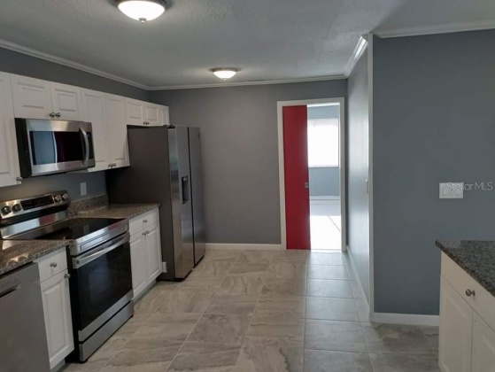 1316 LAKE ARIANA BOULEVARD, AUBURNDALE, Florida 33823, 3 Bedrooms Bedrooms, ,2 BathroomsBathrooms,Residential,For Sale,LAKE ARIANA,L4927354