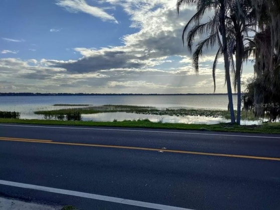 1316 LAKE ARIANA BOULEVARD, AUBURNDALE, Florida 33823, 3 Bedrooms Bedrooms, ,2 BathroomsBathrooms,Residential,For Sale,LAKE ARIANA,L4927354