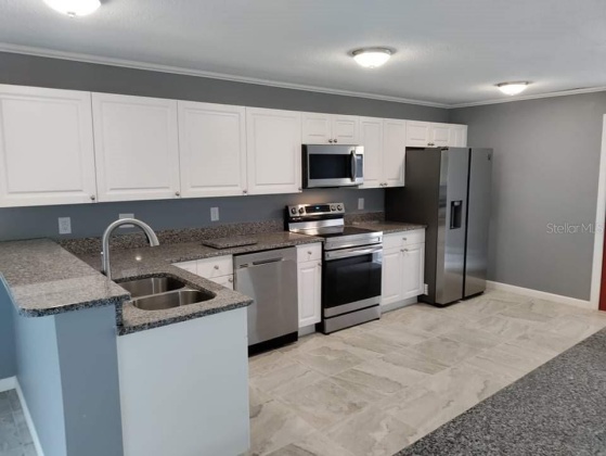 1316 LAKE ARIANA BOULEVARD, AUBURNDALE, Florida 33823, 3 Bedrooms Bedrooms, ,2 BathroomsBathrooms,Residential,For Sale,LAKE ARIANA,L4927354
