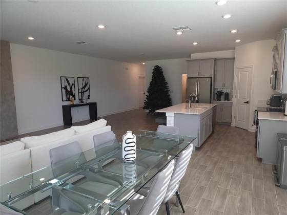 2649 CAMDEN PARK LOOP, DAVENPORT, Florida 33837, 4 Bedrooms Bedrooms, ,2 BathroomsBathrooms,Rental Properties,For Sale,CAMDEN PARK,S5061264