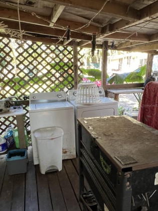 2770 OLD DIXIE HIGHWAY, AUBURNDALE, Florida 33823, 2 Bedrooms Bedrooms, ,1 BathroomBathrooms,Residential,For Sale,OLD DIXIE,P4918966