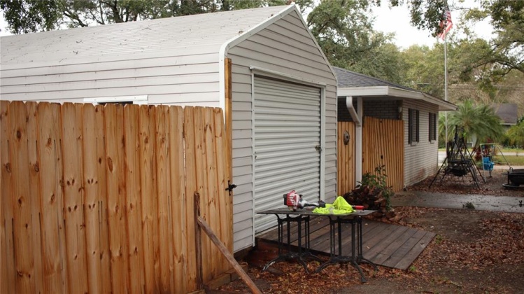 1211 LYNN AVENUE, AUBURNDALE, Florida 33823, 5 Bedrooms Bedrooms, ,2 BathroomsBathrooms,Residential,For Sale,LYNN,P4918984