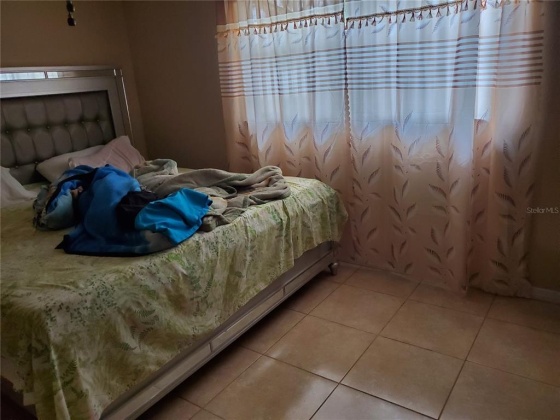 706 MIDIRON LANE, POINCIANA, Florida 34759, 3 Bedrooms Bedrooms, ,2 BathroomsBathrooms,Residential,For Sale,MIDIRON,S5061647