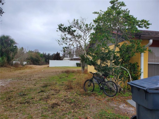 706 MIDIRON LANE, POINCIANA, Florida 34759, 3 Bedrooms Bedrooms, ,2 BathroomsBathrooms,Residential,For Sale,MIDIRON,S5061647