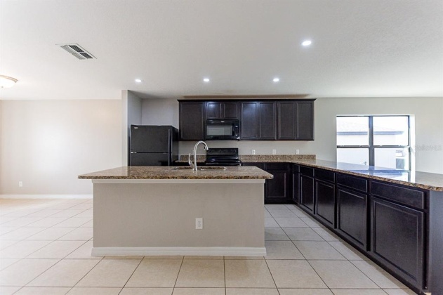 1876 AMBER SWEET CIRCLE, DUNDEE, Florida 33838, 3 Bedrooms Bedrooms, ,2 BathroomsBathrooms,Residential,For Sale,AMBER SWEET,O5998342