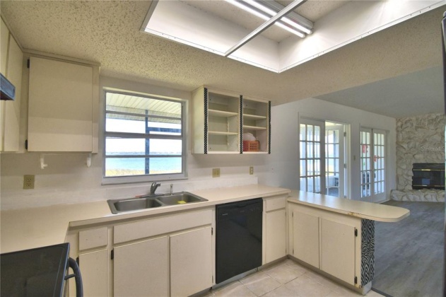 405 4TH COURT, FROSTPROOF, Florida 33843, 3 Bedrooms Bedrooms, ,3 BathroomsBathrooms,Rental Properties,For Sale,4TH,K4901618