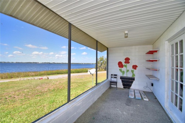 405 4TH COURT, FROSTPROOF, Florida 33843, 3 Bedrooms Bedrooms, ,3 BathroomsBathrooms,Rental Properties,For Sale,4TH,K4901618