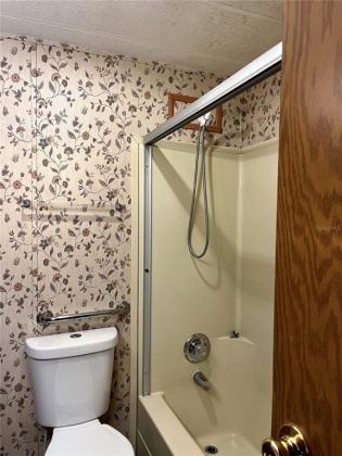 20 GRAYHACKLE STREET, LAKE WALES, Florida 33853, 1 Bedroom Bedrooms, ,1 BathroomBathrooms,Residential,For Sale,GRAYHACKLE,P4919084