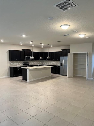 2266 LELANI CIRCLE, DAVENPORT, Florida 33897, 10 Bedrooms Bedrooms, ,8 BathroomsBathrooms,Residential,For Sale,LELANI,O5999566