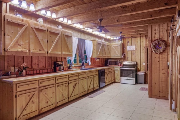 4950 LAKE PIERCE DRIVE, LAKE WALES, Florida 33898, 4 Bedrooms Bedrooms, ,4 BathroomsBathrooms,Residential,For Sale,LAKE PIERCE,P4919011
