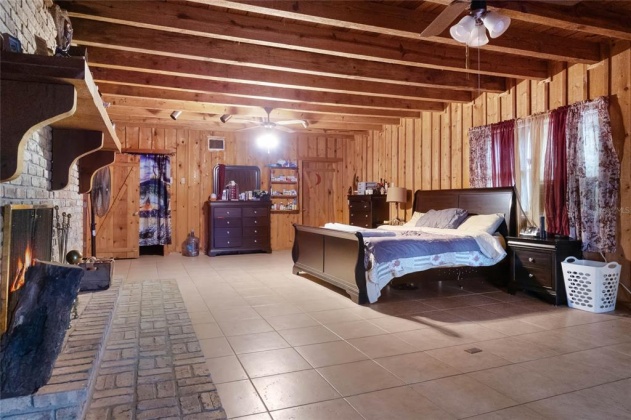 4950 LAKE PIERCE DRIVE, LAKE WALES, Florida 33898, 4 Bedrooms Bedrooms, ,4 BathroomsBathrooms,Residential,For Sale,LAKE PIERCE,P4919011