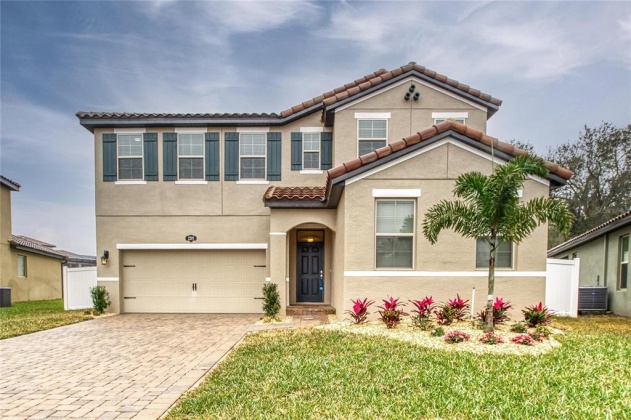 2297 BELLA LUNA CIRCLE, LAKELAND, Florida 33810, 4 Bedrooms Bedrooms, ,2 BathroomsBathrooms,Residential,For Sale,BELLA LUNA,T3352866