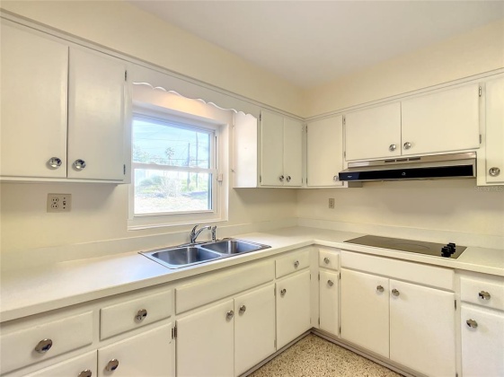 711 OSCEOLA AVENUE, LAKE WALES, Florida 33853, 3 Bedrooms Bedrooms, ,2 BathroomsBathrooms,Residential,For Sale,OSCEOLA,P4919074