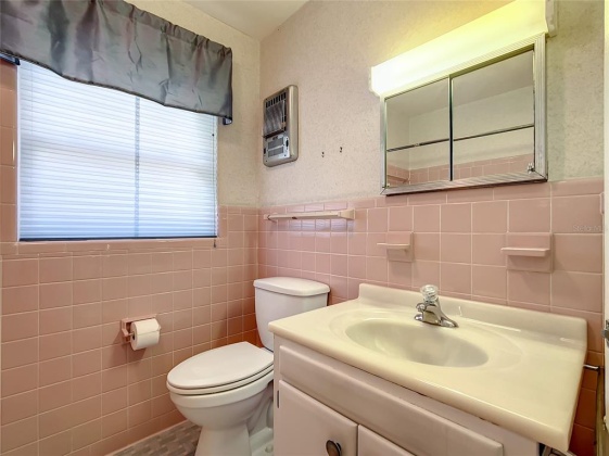 711 OSCEOLA AVENUE, LAKE WALES, Florida 33853, 3 Bedrooms Bedrooms, ,2 BathroomsBathrooms,Residential,For Sale,OSCEOLA,P4919074