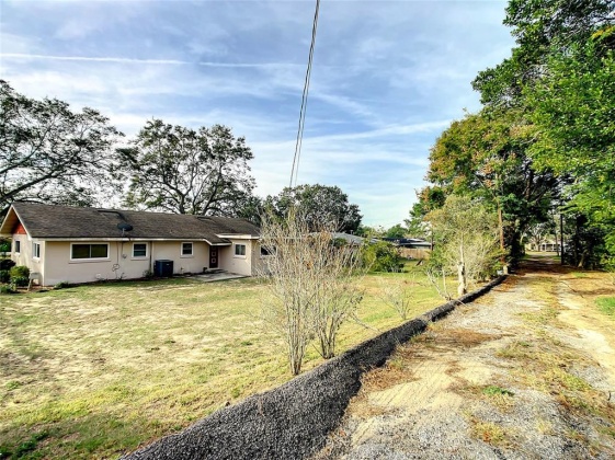 711 OSCEOLA AVENUE, LAKE WALES, Florida 33853, 3 Bedrooms Bedrooms, ,2 BathroomsBathrooms,Residential,For Sale,OSCEOLA,P4919074