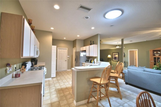 4465 TURNBERRY LANE, LAKE WALES, Florida 33859, 2 Bedrooms Bedrooms, ,2 BathroomsBathrooms,Rental Properties,For Sale,TURNBERRY,P4919284