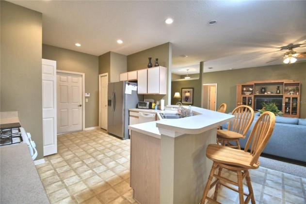 4465 TURNBERRY LANE, LAKE WALES, Florida 33859, 2 Bedrooms Bedrooms, ,2 BathroomsBathrooms,Rental Properties,For Sale,TURNBERRY,P4919284