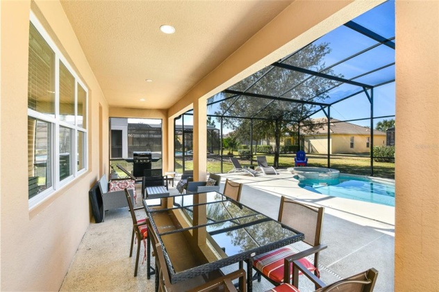 4053 OAKTREE DRIVE, DAVENPORT, Florida 33837, 14 Bedrooms Bedrooms, ,11 BathroomsBathrooms,Residential,For Sale,OAKTREE,S5062392
