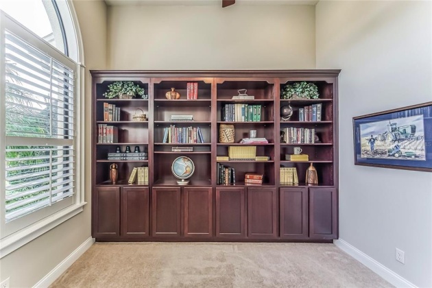 1918 HERITAGE LAKES BOULEVARD, LAKELAND, Florida 33803, 4 Bedrooms Bedrooms, ,3 BathroomsBathrooms,Residential,For Sale,HERITAGE LAKES,L4927677