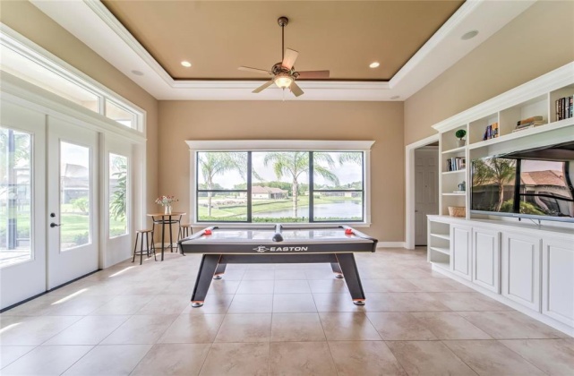 1918 HERITAGE LAKES BOULEVARD, LAKELAND, Florida 33803, 4 Bedrooms Bedrooms, ,3 BathroomsBathrooms,Residential,For Sale,HERITAGE LAKES,L4927677