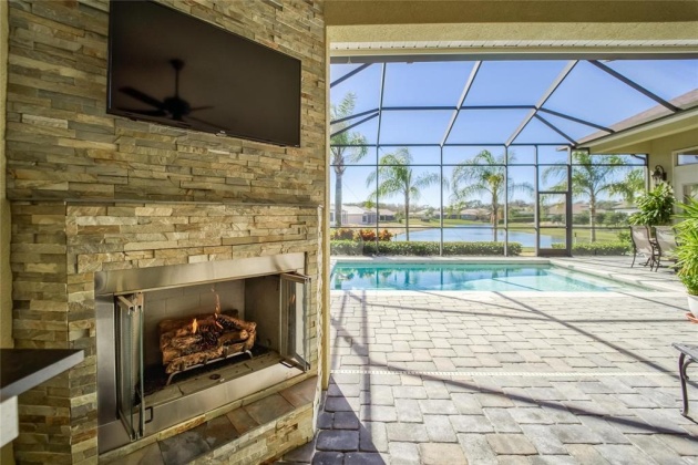 1918 HERITAGE LAKES BOULEVARD, LAKELAND, Florida 33803, 4 Bedrooms Bedrooms, ,3 BathroomsBathrooms,Residential,For Sale,HERITAGE LAKES,L4927677