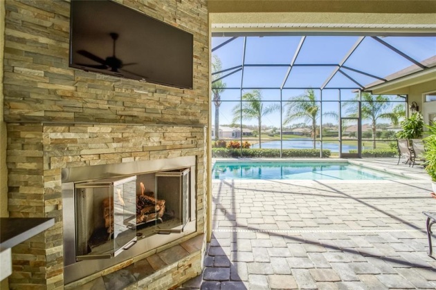 1918 HERITAGE LAKES BOULEVARD, LAKELAND, Florida 33803, 4 Bedrooms Bedrooms, ,3 BathroomsBathrooms,Residential,For Sale,HERITAGE LAKES,L4927677