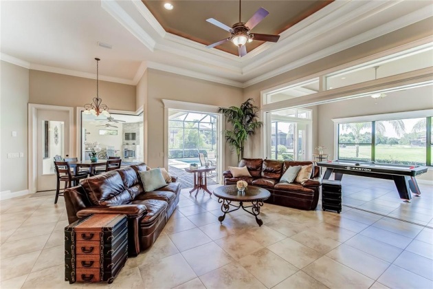 1918 HERITAGE LAKES BOULEVARD, LAKELAND, Florida 33803, 4 Bedrooms Bedrooms, ,3 BathroomsBathrooms,Residential,For Sale,HERITAGE LAKES,L4927677