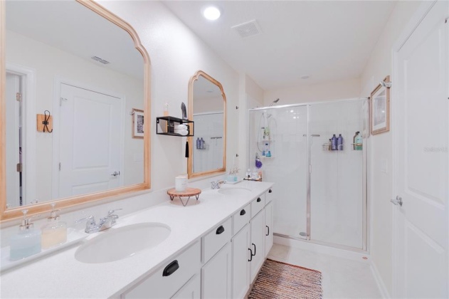 536 ANDREA CIRCLE, HAINES CITY, Florida 33844, 4 Bedrooms Bedrooms, ,2 BathroomsBathrooms,Residential,For Sale,ANDREA,O6002876