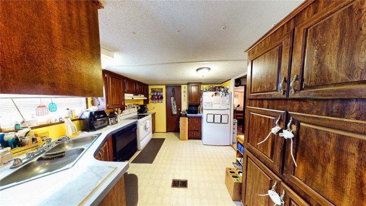 3069 FAST TROT TRAIL, LAKE WALES, Florida 33898, 4 Bedrooms Bedrooms, ,2 BathroomsBathrooms,Residential,For Sale,FAST TROT,P4919362