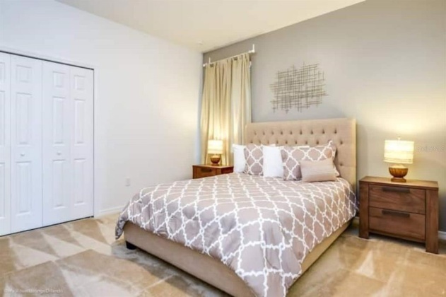7013 OAKWOOD STREET, DAVENPORT, Florida 33837, 14 Bedrooms Bedrooms, ,10 BathroomsBathrooms,Residential,For Sale,OAKWOOD,T3354677
