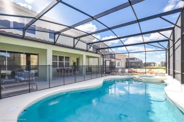 7013 OAKWOOD STREET, DAVENPORT, Florida 33837, 14 Bedrooms Bedrooms, ,10 BathroomsBathrooms,Residential,For Sale,OAKWOOD,T3354677